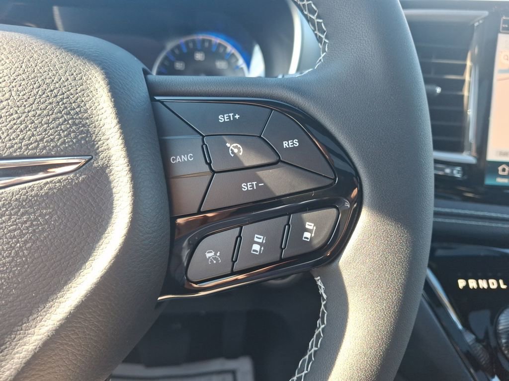 New 2026 Chrysler Pacifica Limited w/ S Appearance Package image 26