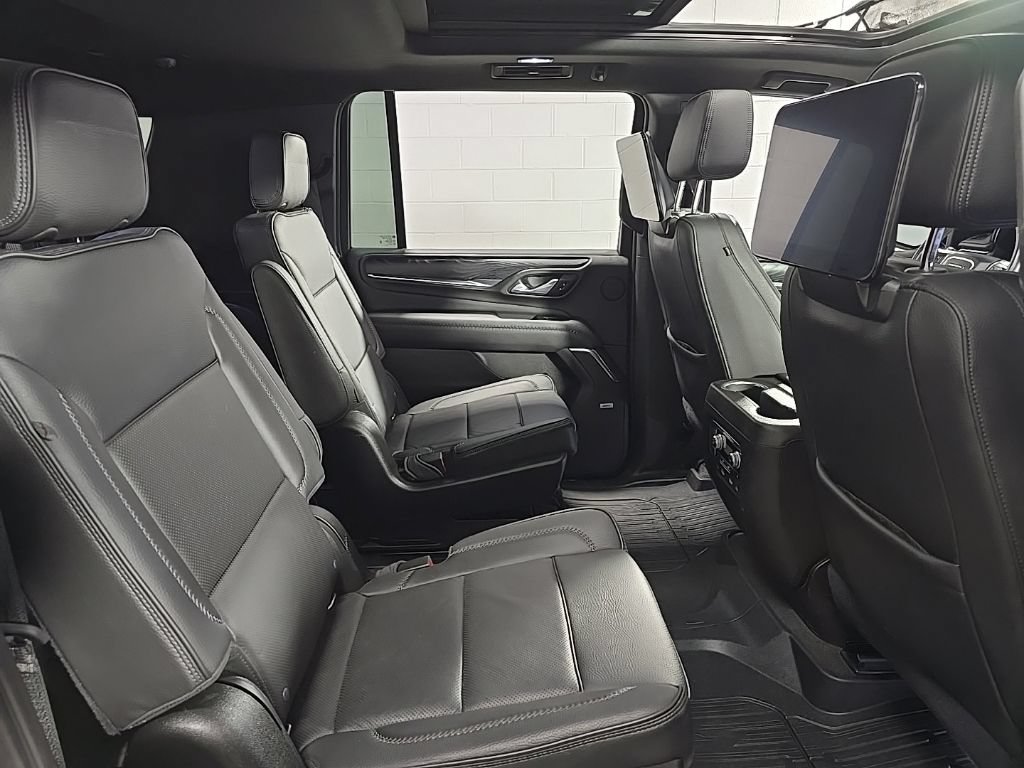 Used 2021 GMC Yukon XL Denali w/ Denali Ultimate Package AWD/4WD image 35