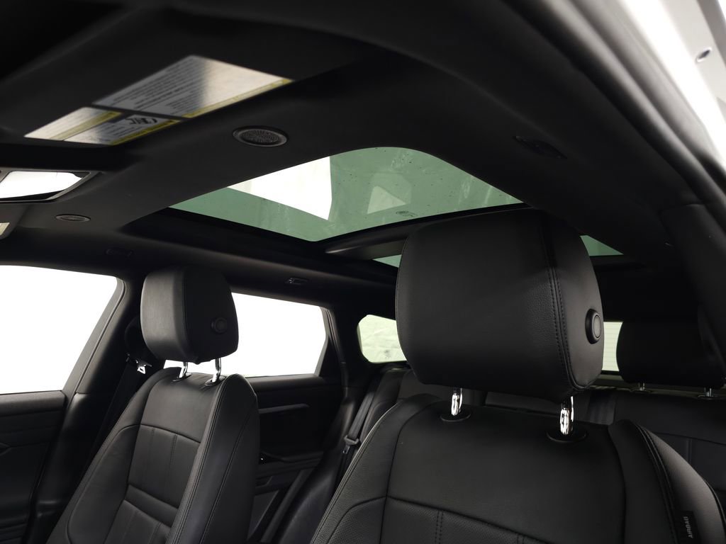 Used 2023 Land Rover Range Rover Evoque R-Dynamic SE AWD/4WD image 18