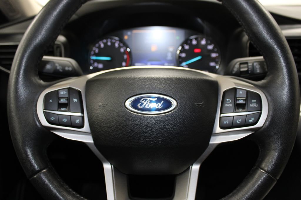Used 2023 Ford Explorer XLT w/ Equipment Group 202A image 34