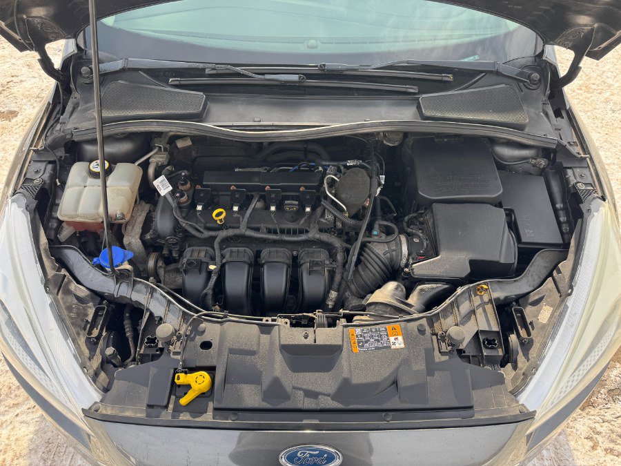 Used 2016 Ford Focus SE image 23