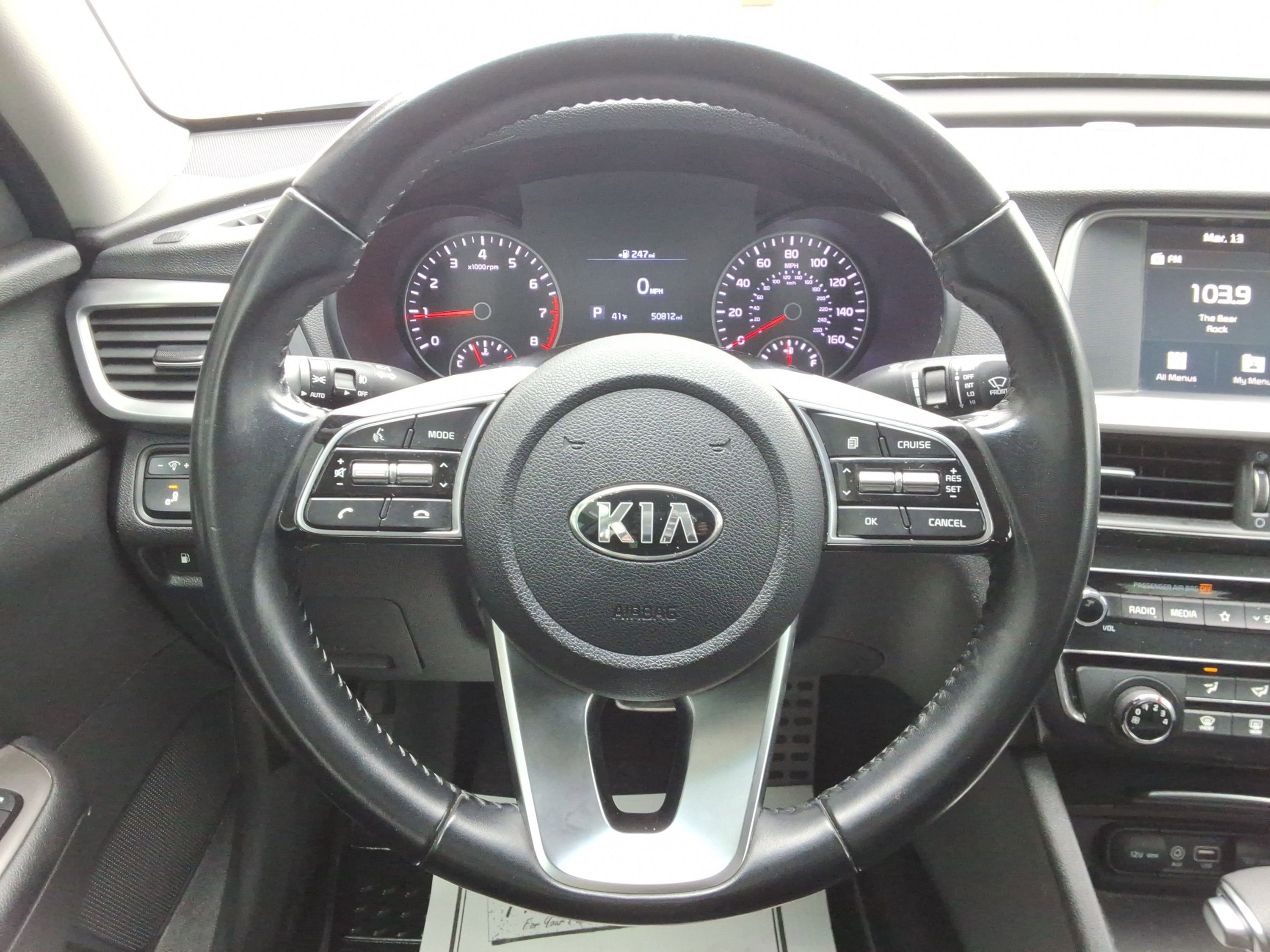 Used 2020 Kia Optima S image 11