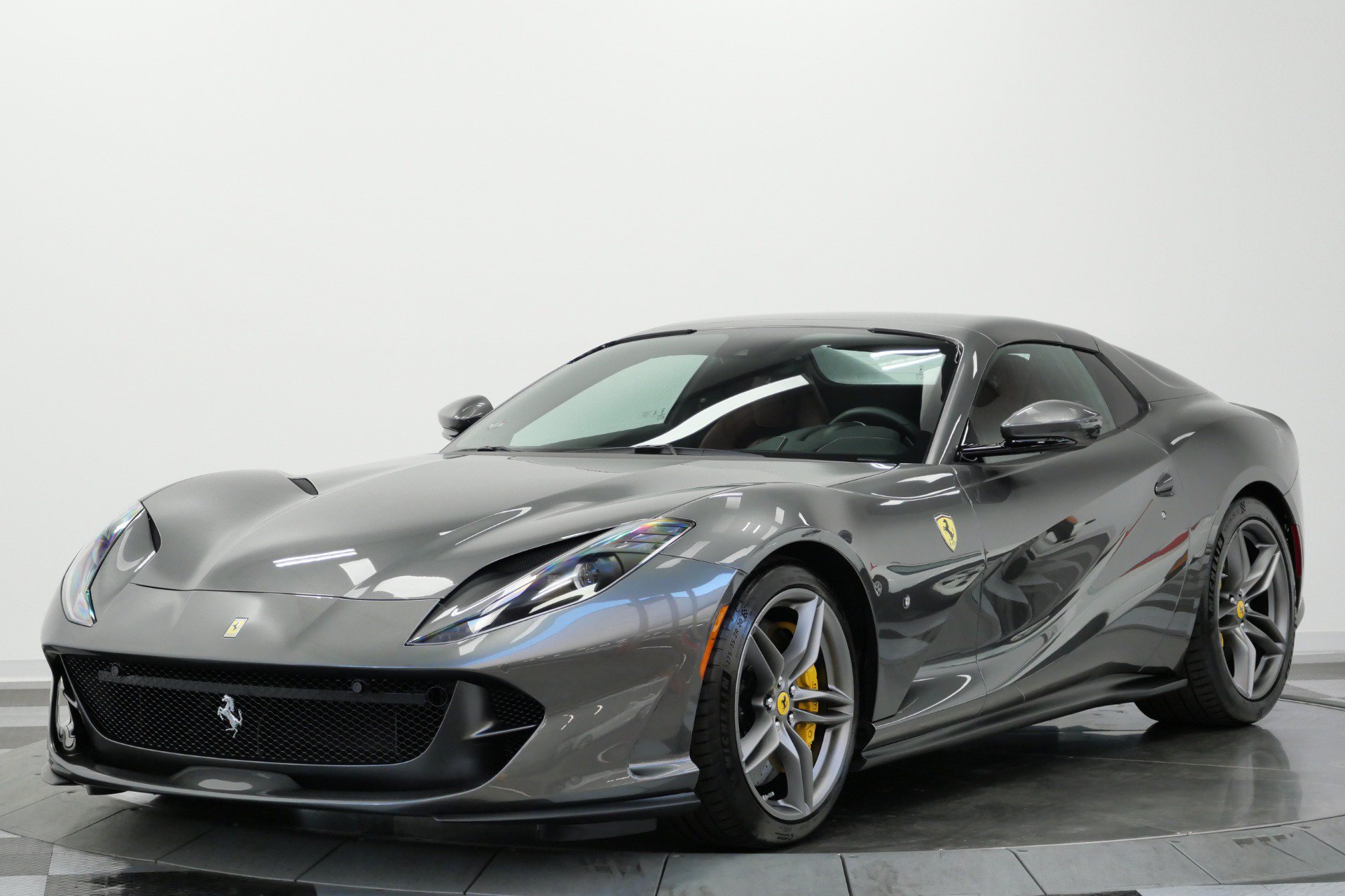 Used 2021 Ferrari 812 GTS RWD image 5