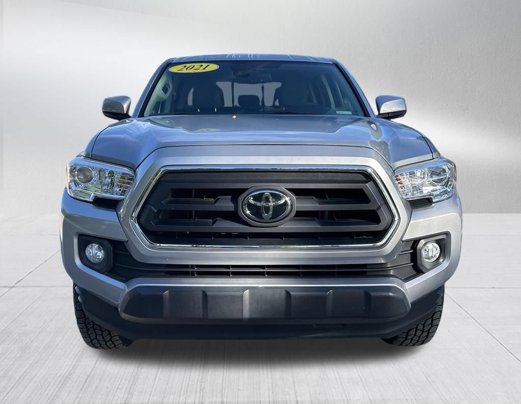 Used 2021 Toyota Tacoma SR5 RWD video 2