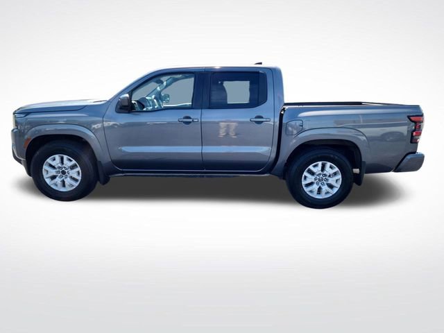 Used 2022 Nissan Frontier SV RWD image 2