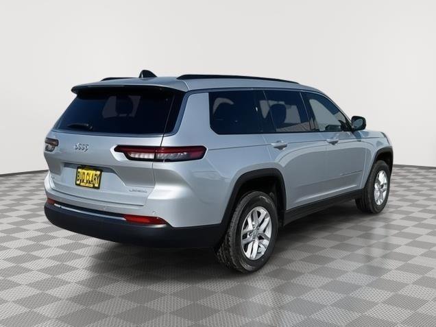 New 2025 Jeep Grand Cherokee L Laredo w/ Luxury Tech Group I image 5