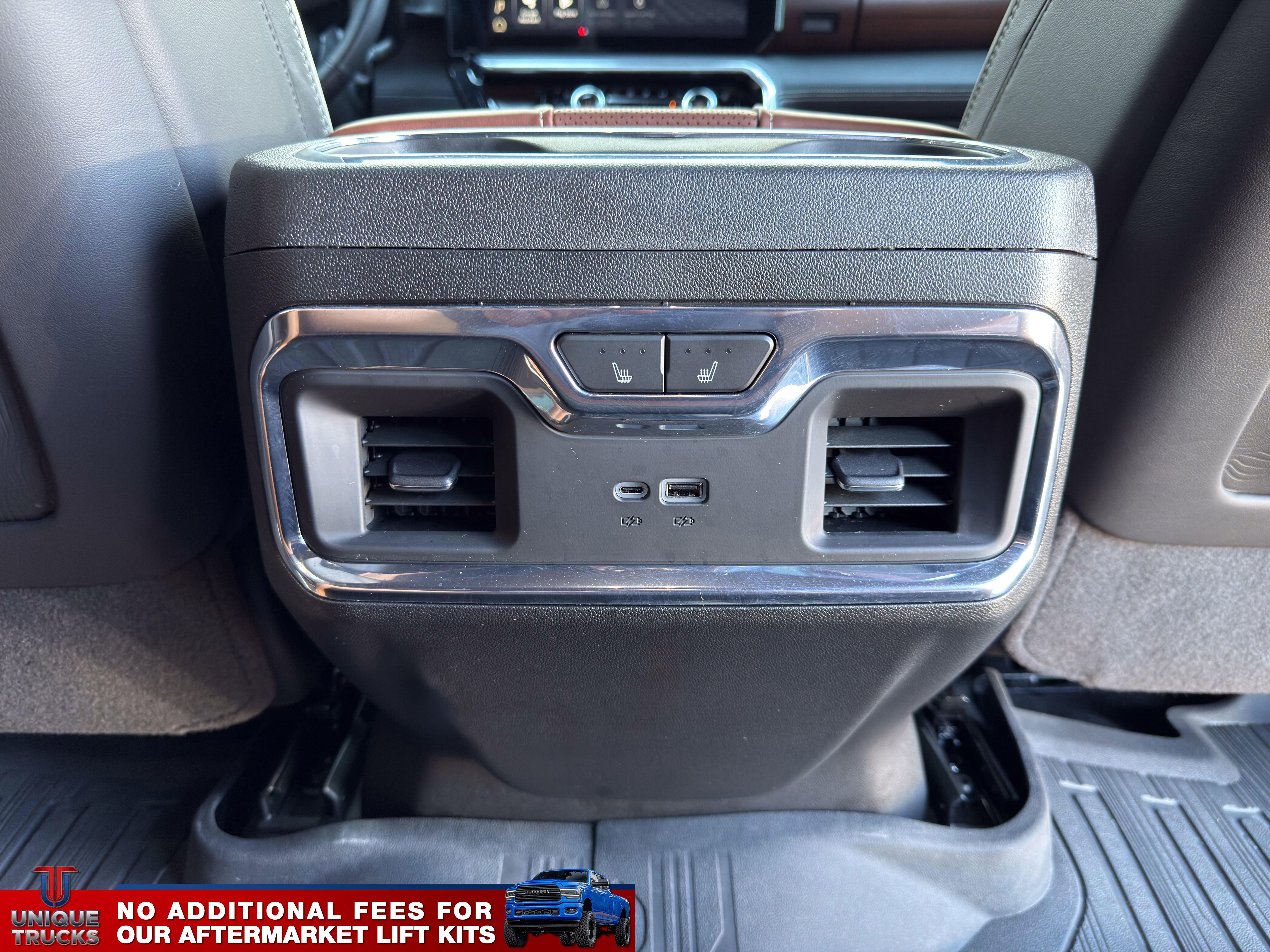 Used 2024 GMC Sierra 3500 Denali Ultimate image 31