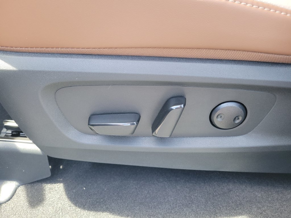 New 2026 Nissan Pathfinder Platinum AWD/4WD image 14