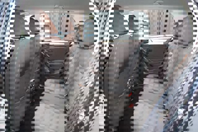 Used 2014 Volkswagen Golf 2.5L image 15