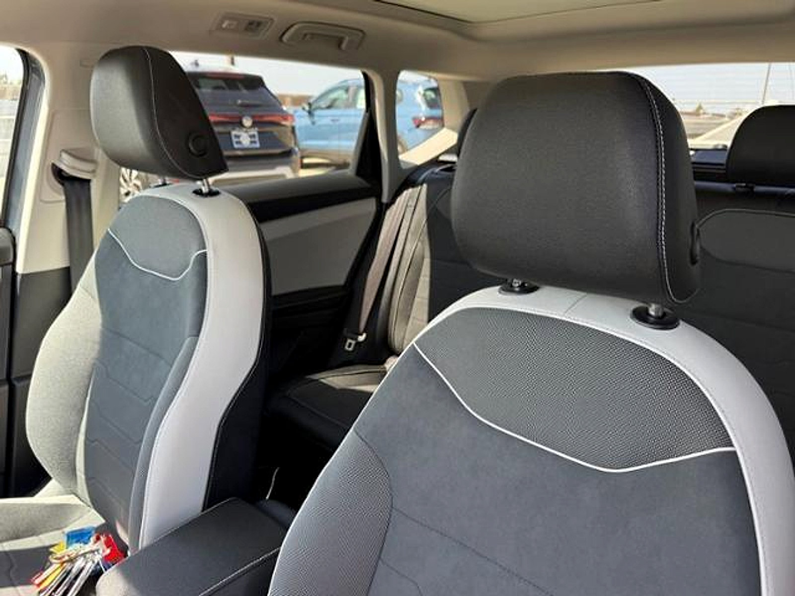 New 2026 Volkswagen Taos SE FWD image 14