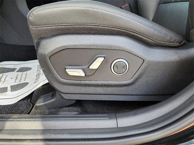 New 2025 Hyundai Santa Fe SEL image 18