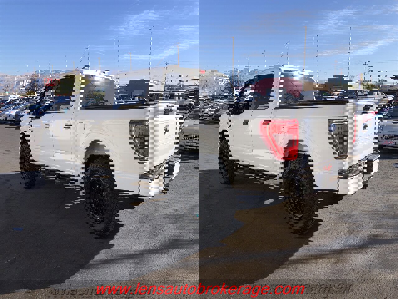 Used 2023 Ford F150 XLT w/ Trailer Tow Package image 6