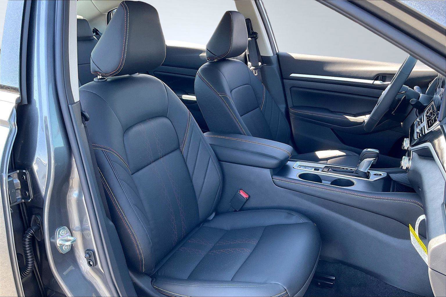 New 2026 Nissan Altima 2.5 SR image 9