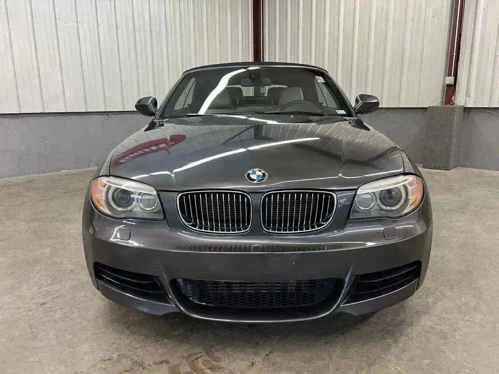 Used 2013 BMW 135i Convertible image 9