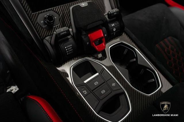 Used 2023 Lamborghini Urus Performante image 39