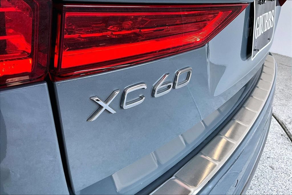 Certified 2023 Volvo XC60 B5 Plus AWD/4WD image 42