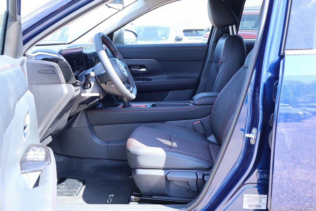 New 2026 Nissan Kicks SR image 7