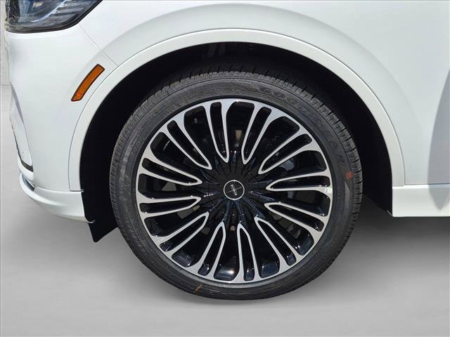 New 2026 Lincoln Aviator Black Label w/ Dynamic Handling Package AWD/4WD image 16