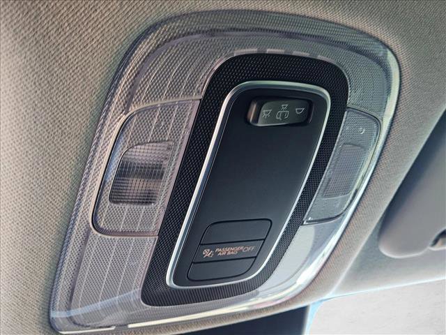 Used 2025 Hyundai Elantra SE FWD image 15