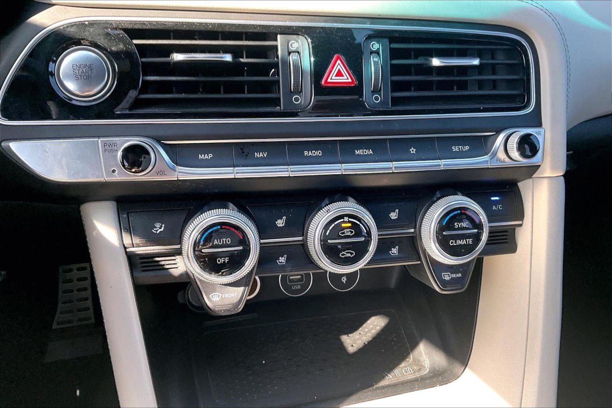 Used 2023 Genesis G70 3.3T w/ Sport Advanced Package RWD image 5