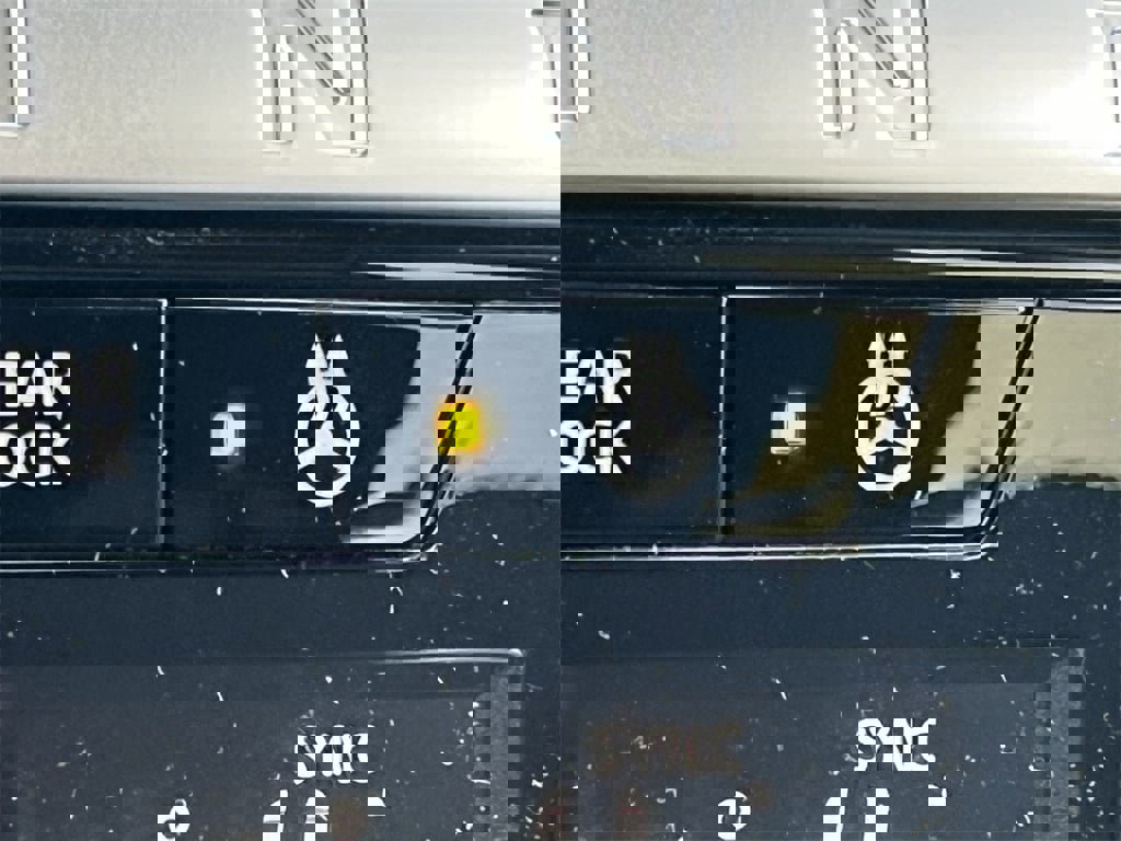 New 2026 Nissan Pathfinder SL image 26