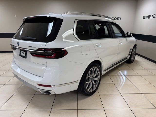 Used 2025 BMW X7 xDrive40i image 6
