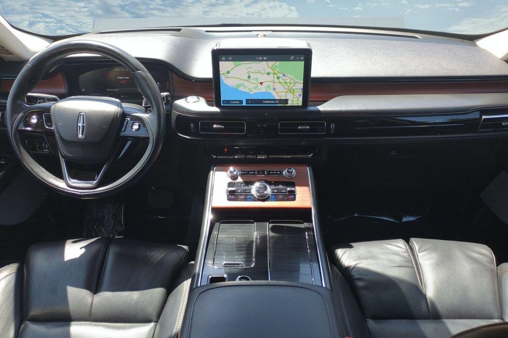 Used 2022 Lincoln Aviator Reserve w/ Equipment Group 201A AWD/4WD image 16