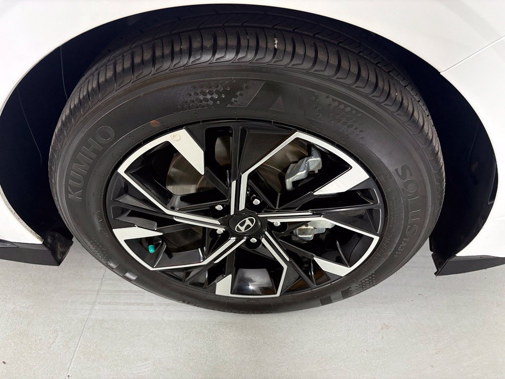 Used 2025 Hyundai Sonata SEL FWD image 10