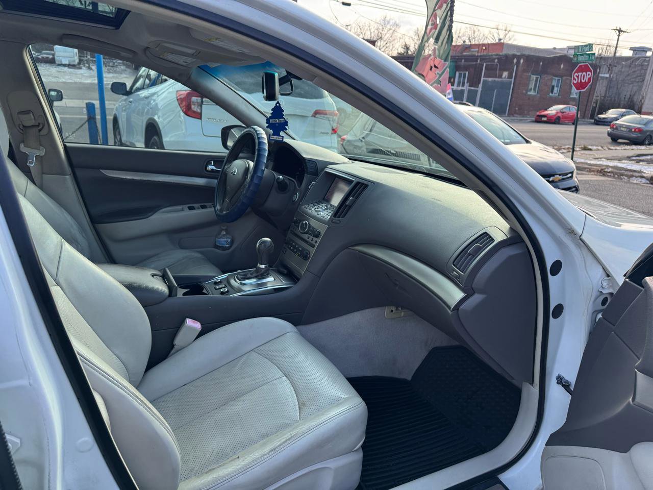 Used 2013 INFINITI G37 x Sedan w/ Premium Pkg AWD/4WD image 19