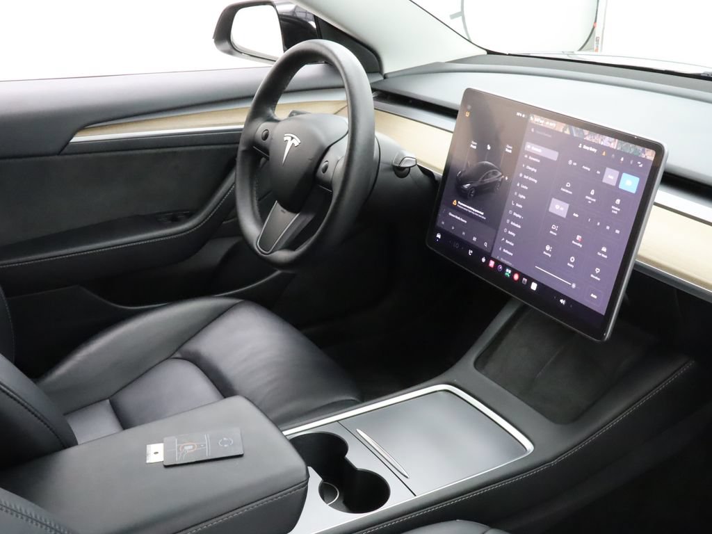 Used 2022 Tesla Model 3 Long Range AWD/4WD image 22