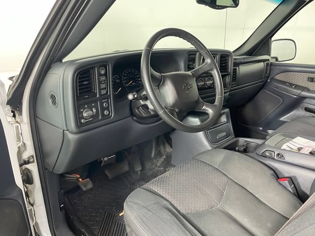 Used 2002 Chevrolet Avalanche 4x4 w/ Off-Road Suspension Pkg image 3