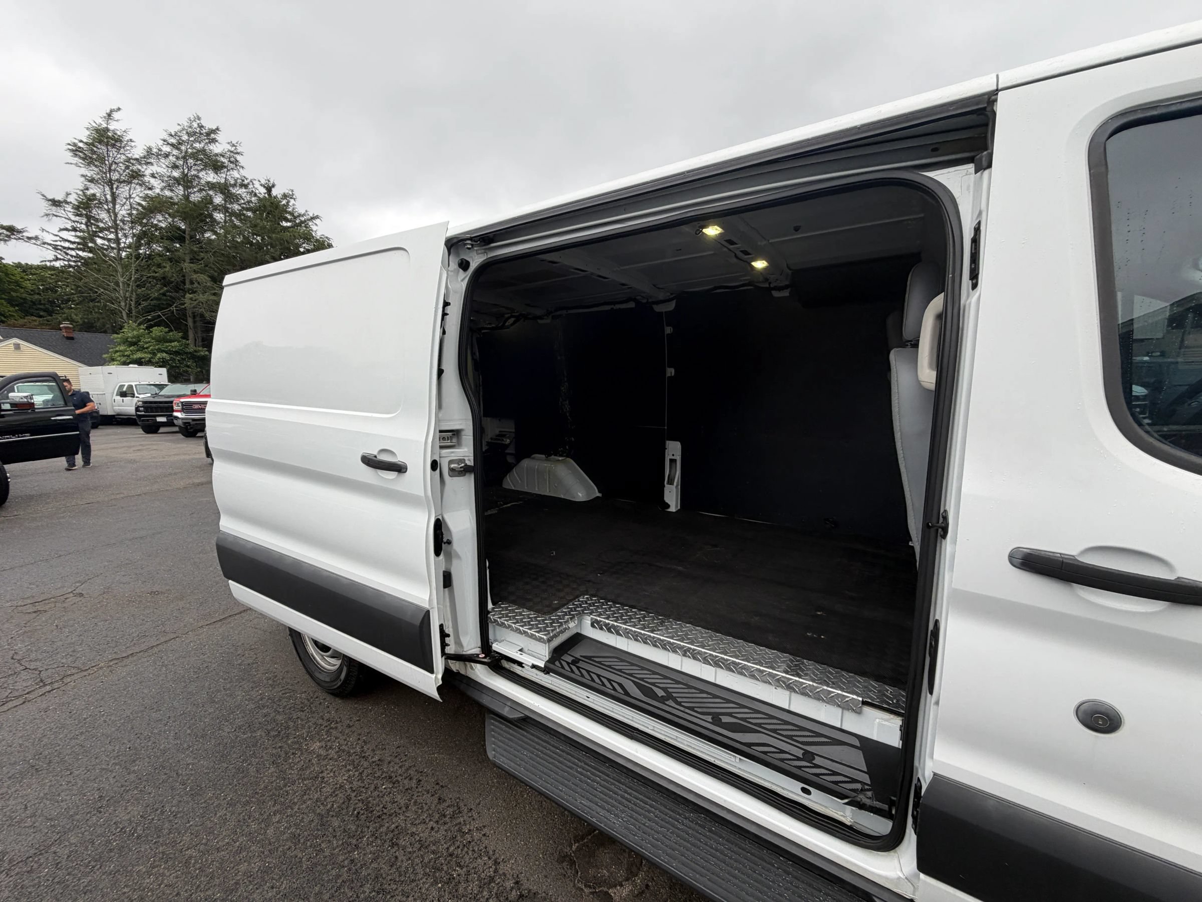 Used 2017 Ford Transit 350 148 Low Roof RWD image 31