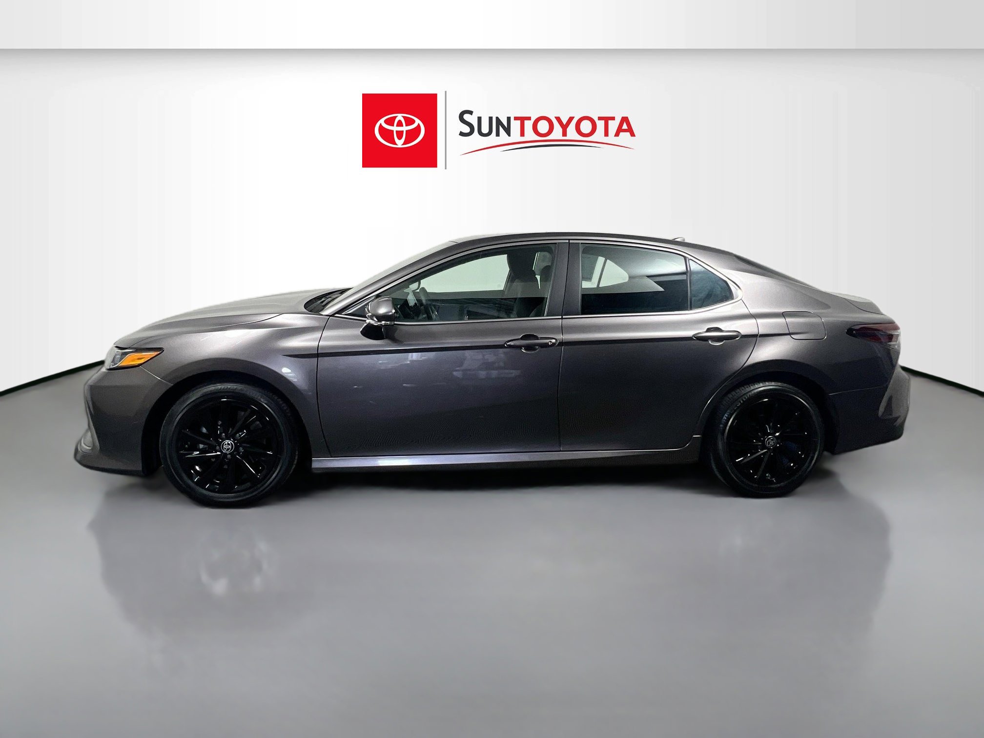 Used 2024 Toyota Camry LE w/ Convenience Package FWD image 7
