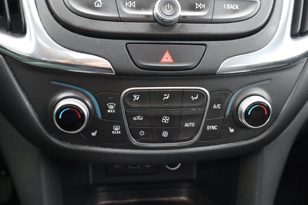 Used 2019 Chevrolet Equinox LT w/ Sun & Navigation Package FWD image 25