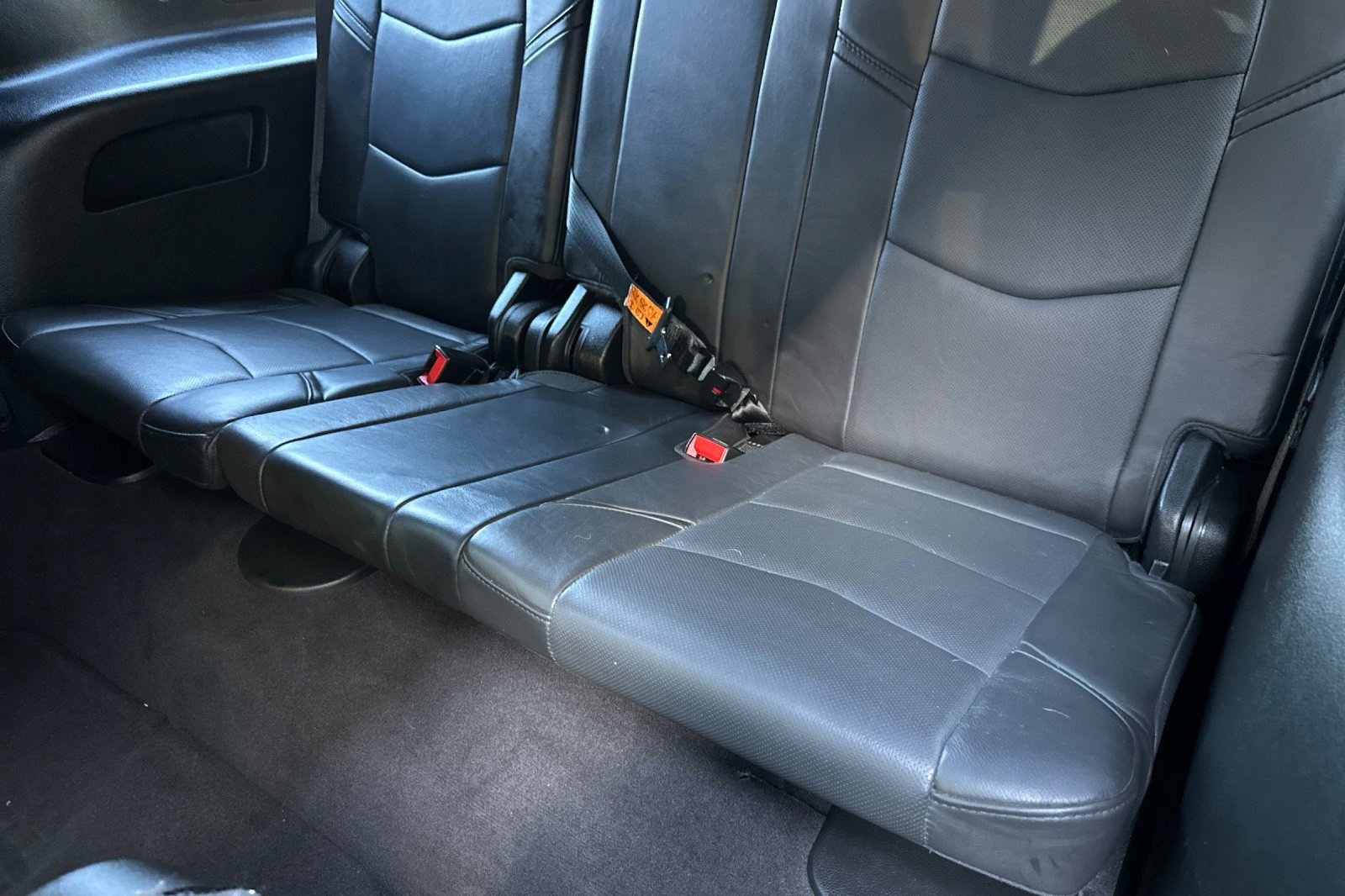 Used 2020 Cadillac Escalade ESV Platinum image 36