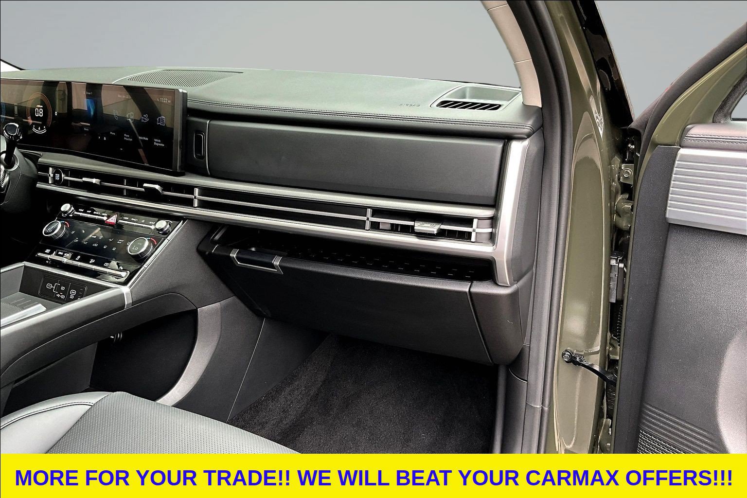 Used 2025 Hyundai Santa Fe SEL FWD image 27