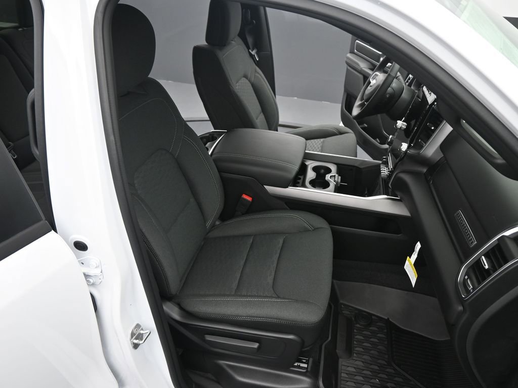 New 2026 RAM 1500 4x4 Crew Cab image 22