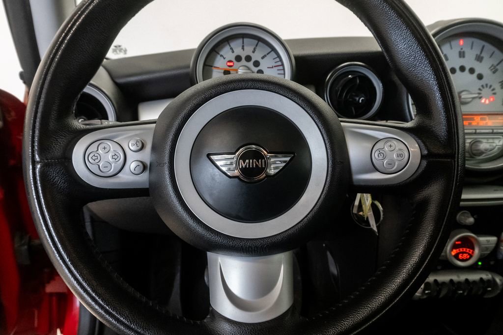 Used 2009 MINI Cooper Hardtop FWD image 12