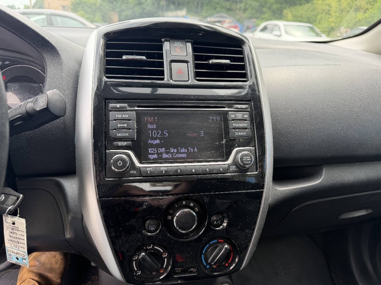Used 2017 Nissan Versa Note SV w/ SV Appearance Package FWD image 17