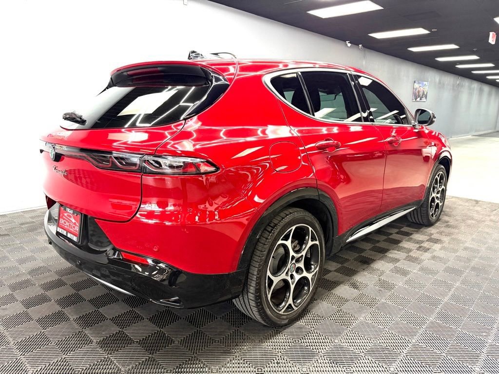 Used 2024 Alfa Romeo Tonale Ti AWD/4WD image 14
