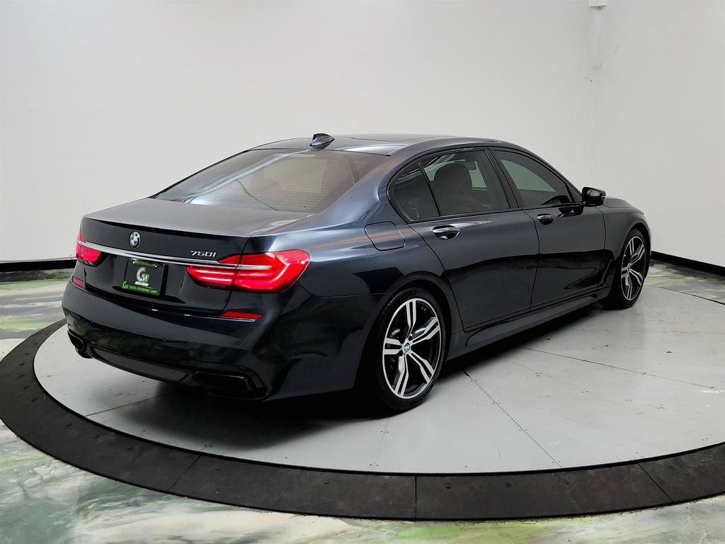 Used 2018 BMW 750i RWD image 5