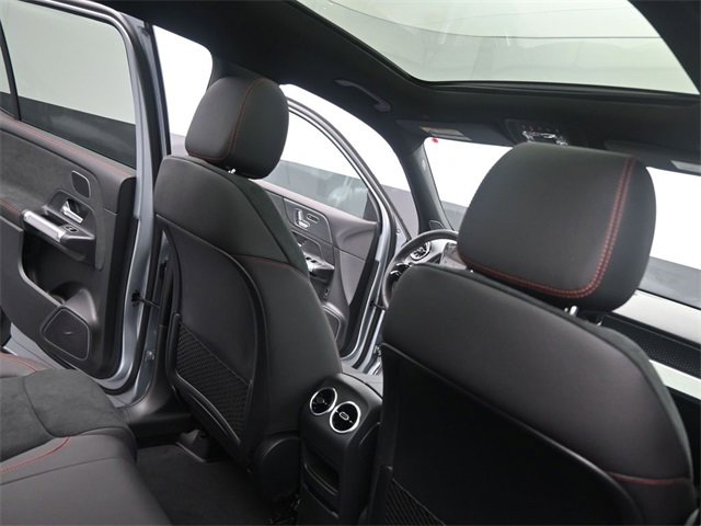 Certified 2024 Mercedes-Benz GLB 250 image 25