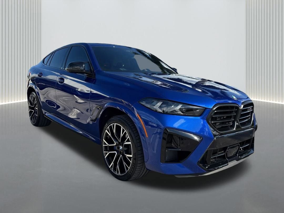 Used 2025 BMW X6 M Competition w/ Executive Package image 3