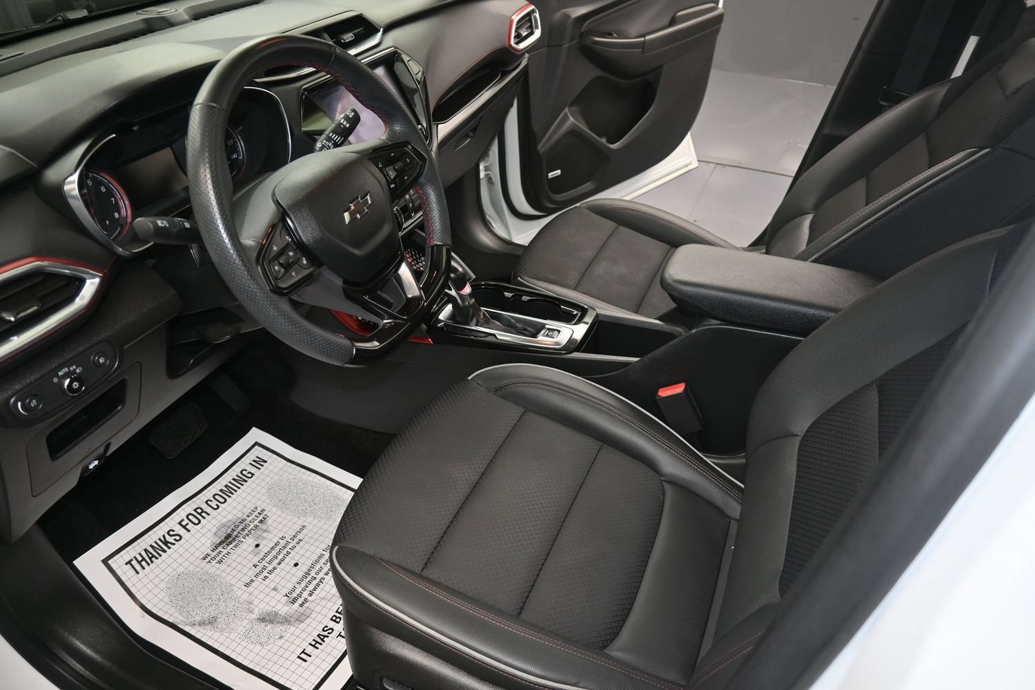 Used 2023 Chevrolet TrailBlazer RS w/ Sun and Liftgate Package AWD/4WD image 19