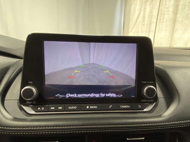 Used 2024 Nissan Rogue SV image 15