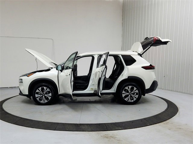 Used 2021 Nissan Rogue SV w/ Premium Package image 12