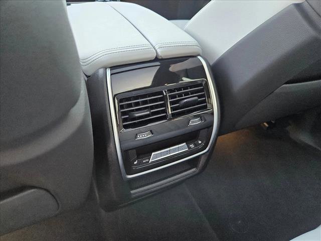 Used 2025 BMW X5 M60i image 18