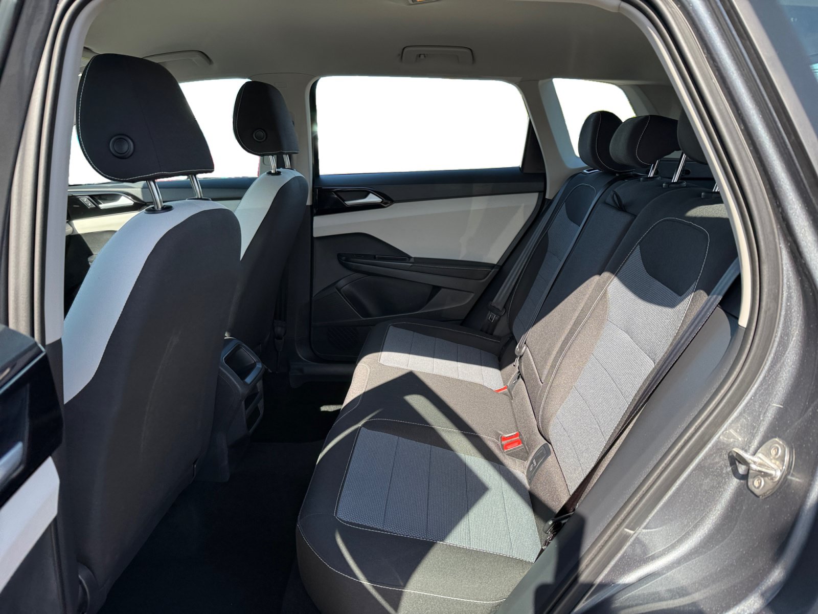 Certified 2025 Volkswagen Taos S AWD/4WD image 16