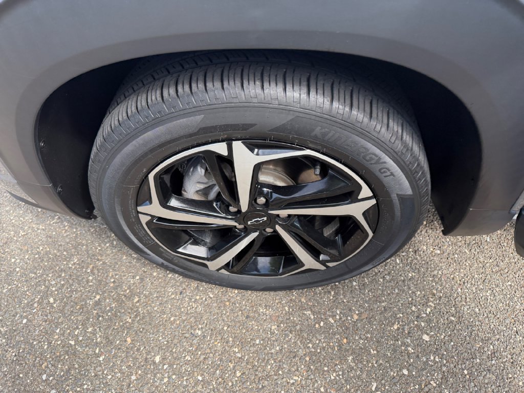 Used 2023 Chevrolet TrailBlazer RS FWD image 26