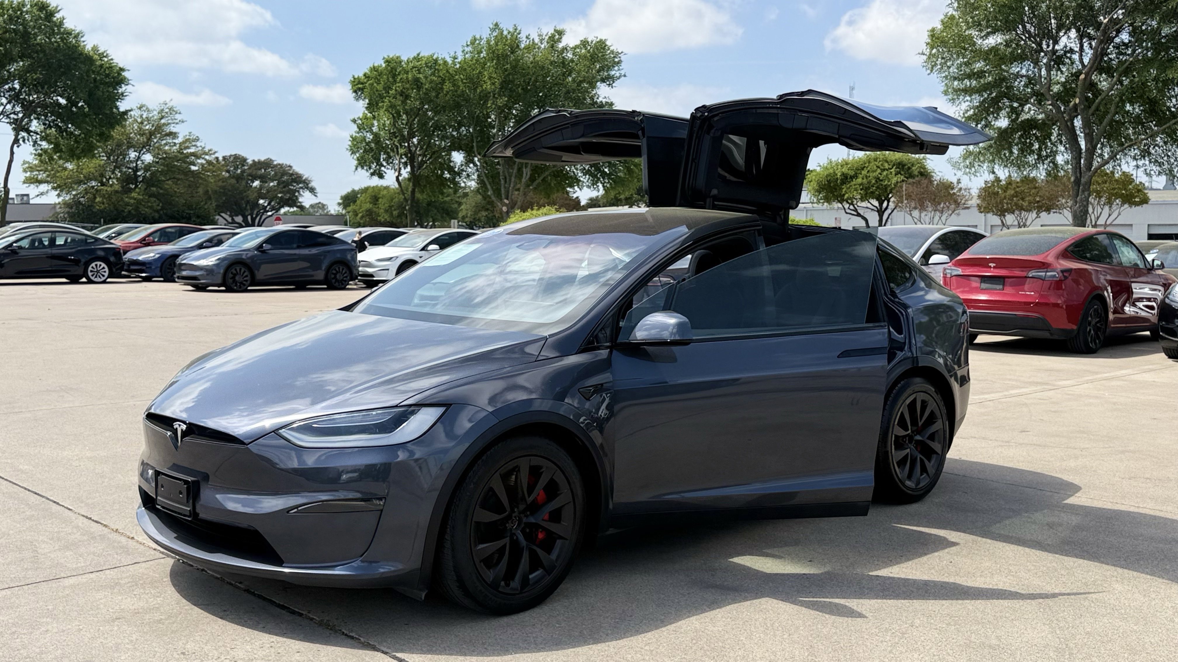 Used 2023 Tesla Model X Plaid image 14